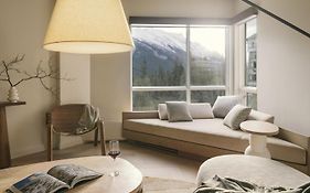 Rimrock Banff, Emblems Collection